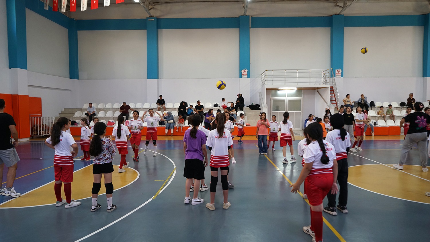 Büyükşehir Çocukların Yaz Tatiline Spor Kattı (1)