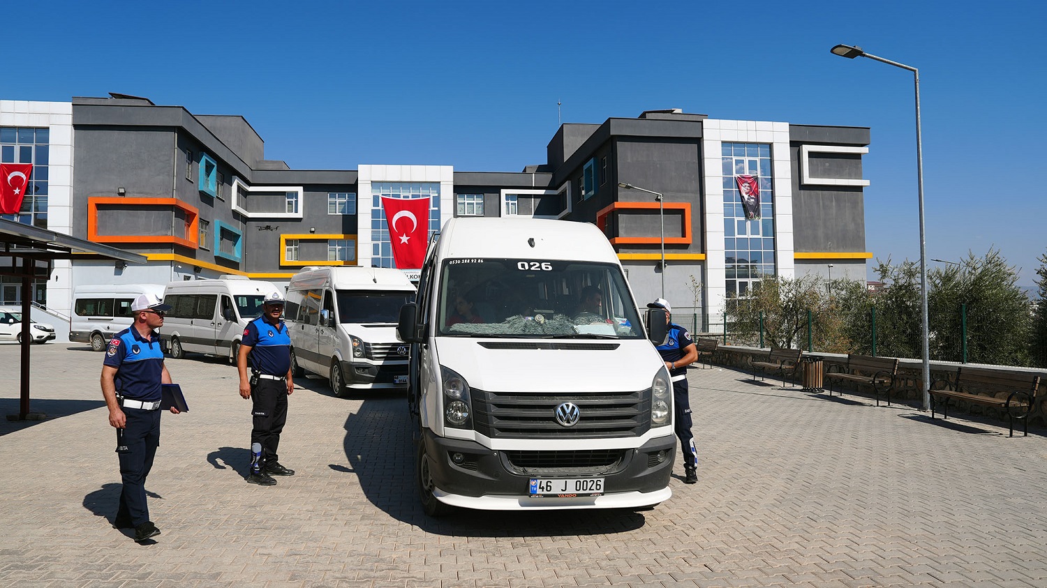 Büyükşehir Zabıtası Öğrenci Servislerini Denetledi (2)