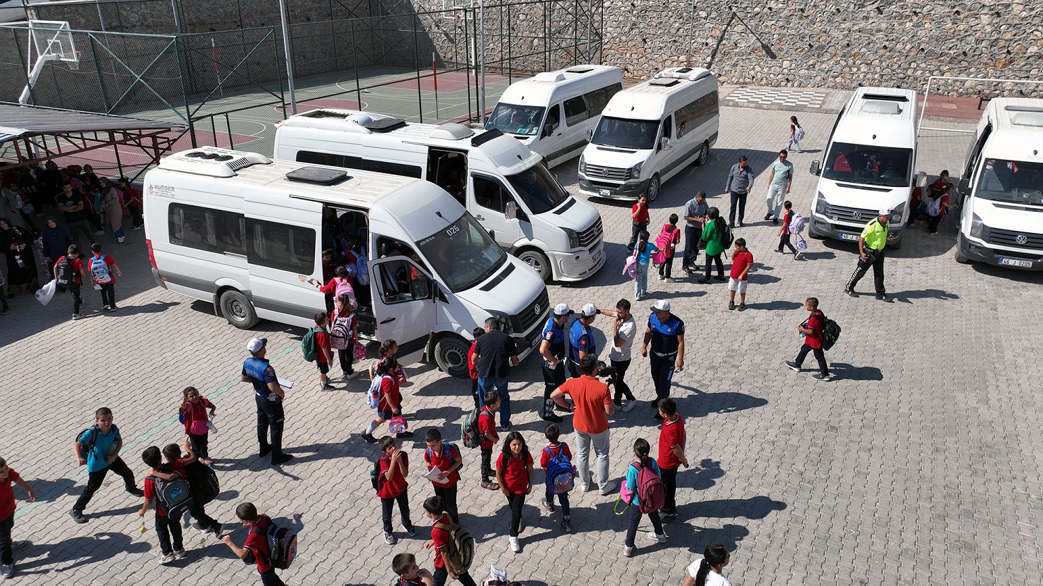 Büyükşehir Zabıtası Öğrenci Servislerini Denetledi (3)