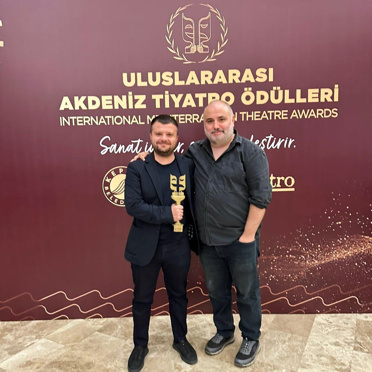 Büyükşehir’in Tiyatro Okulu Sahne Maraş’a Bir Ödül Daha (1)