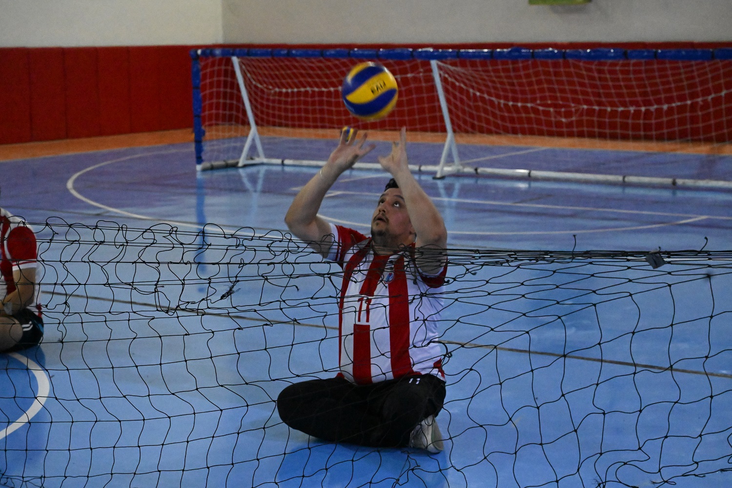 Depremde Bacağını Kaybetti, Voleybolla Hayata Tutundu (2)