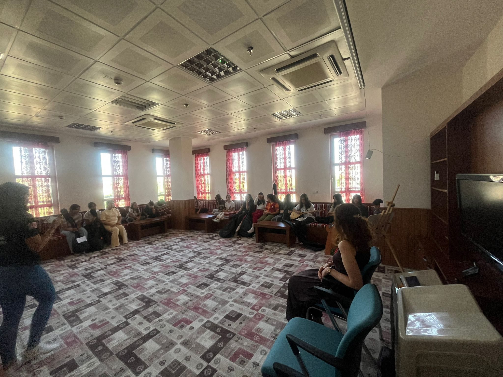 “Dijital Dünyanı Yönet, Hayatı Kaçırma” Temasıyla Afşin’de “Ekransız 1 Saat” Etkinliği Düzenlendi5