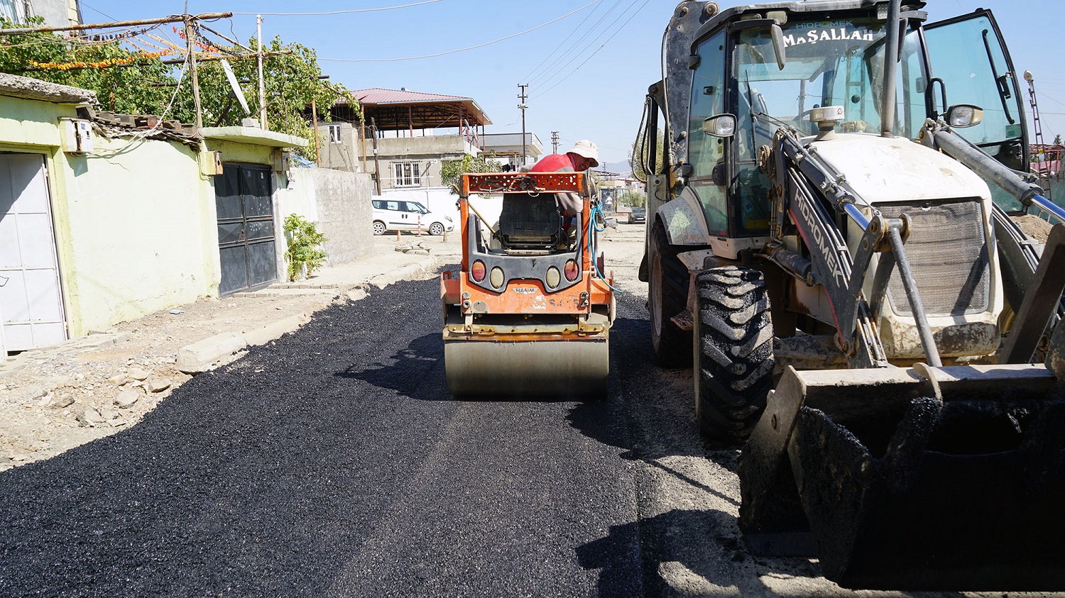 Dulkadiroğlu’nda Asfalt Mesaisi Sürüyor (2)