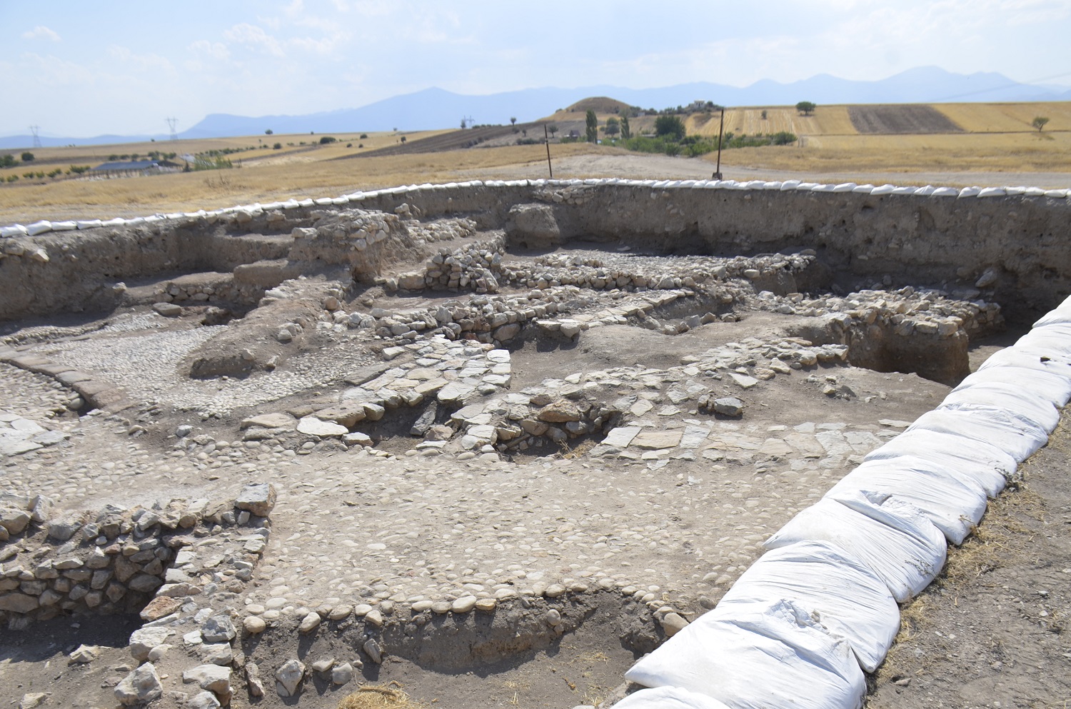 İl Kültür Ve Turizm Müdürü Yıldız, Afşin’deki Kültürel Miras Alanlarını Gezdi (5)