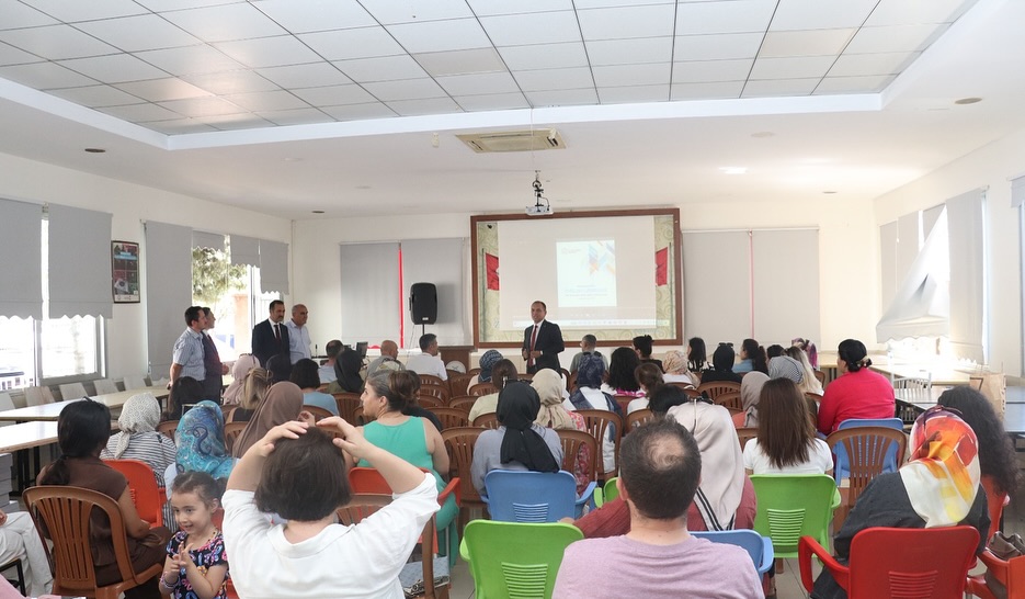 İl Millî Eğitim Müdürü Baydur'dan Türkiye Yüzyılı Maarif Modeli Kurslarına Ziyaret4