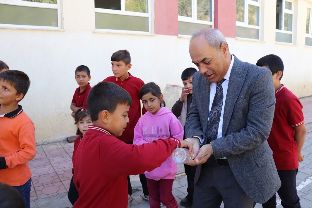 İl Millî Eğitim Müdürü Erhan Baydur'dan Kırsal Mahalle Okullarına Ziyaret1