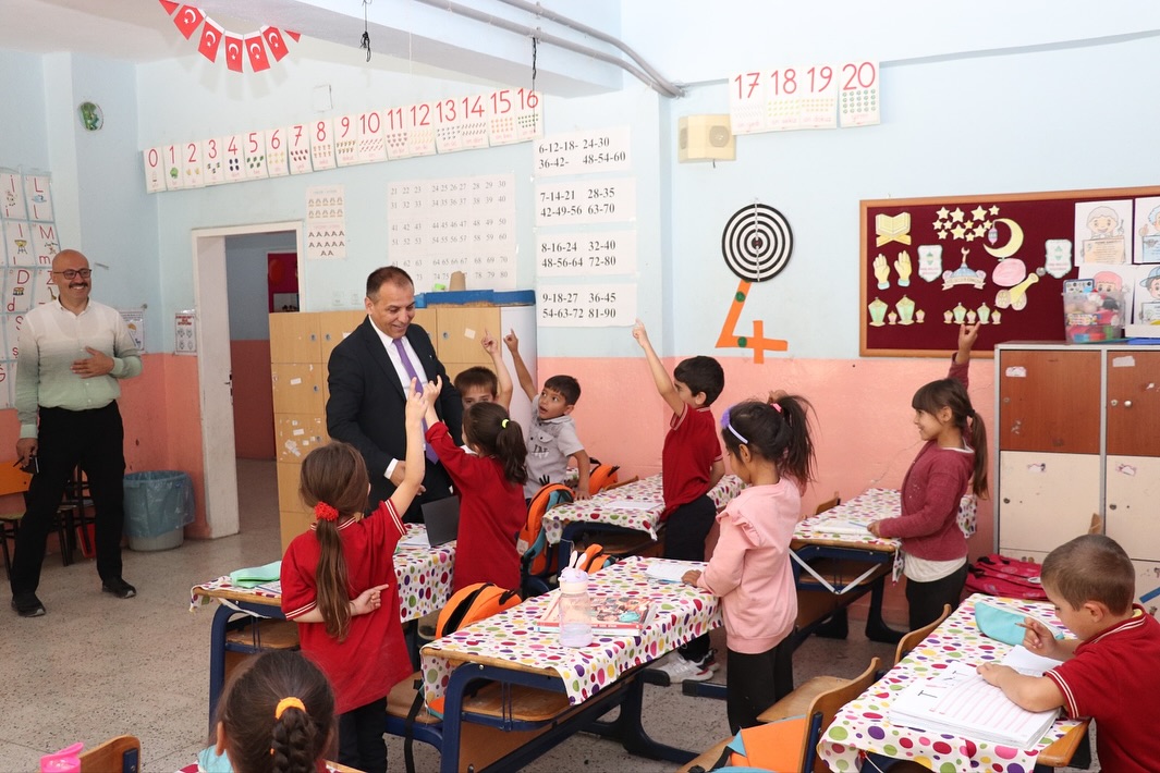 İl Millî Eğitim Müdürü Erhan Baydur'dan Kırsal Mahalle Okullarına Ziyaret2