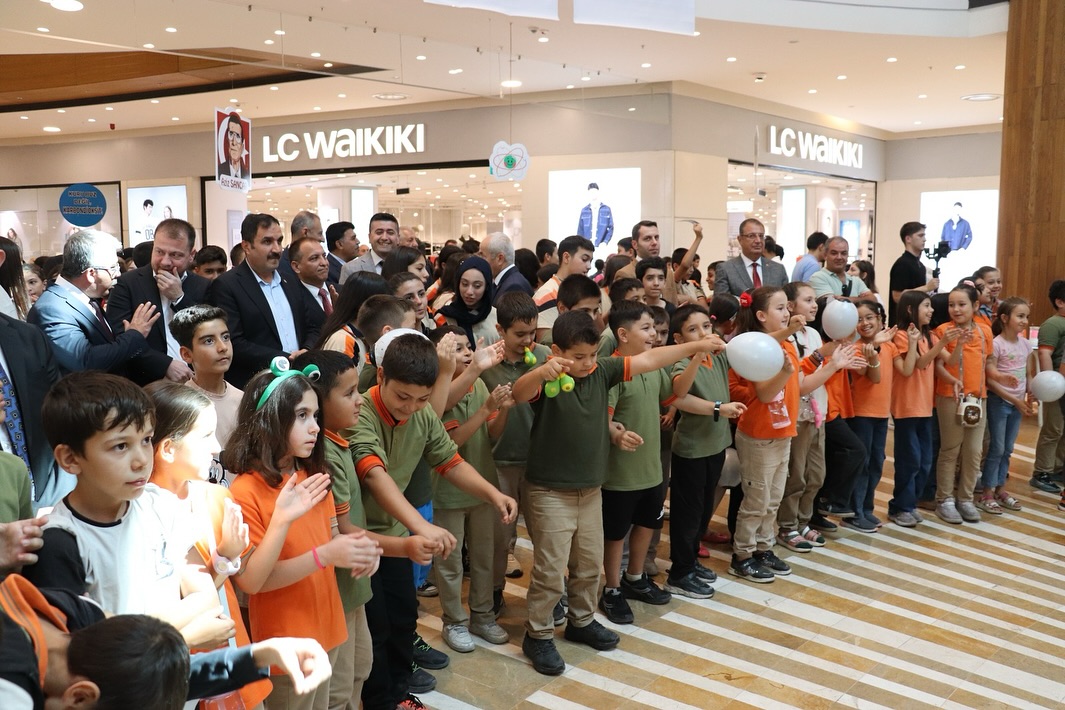 “Kahraman Şehir Bilimle Şenleniyor” Tübi̇tak 4007 Bilim Şenliği Başladı!2