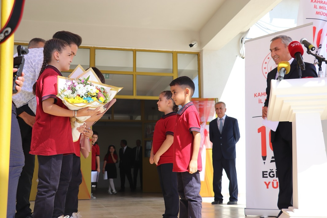 Kahramanmaraş’ta İlköğretim Haftası Saçaklızade İlkokulunda Coşkuyla Kutlandı4
