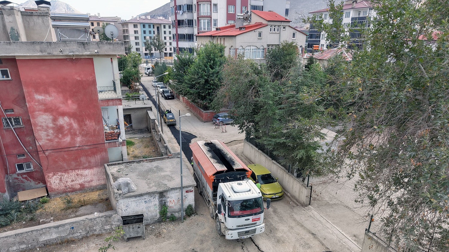 Kaski̇, Elbistan’da Da Asfalt Mesaisini Sürdürüyor (3)