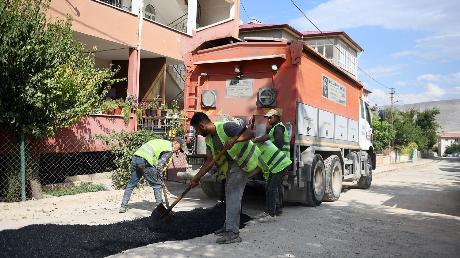 Kaski̇’den Elbistan Şehir Merkezine 80 Milyon Tl’lik Asfalt Yatırımı (1)