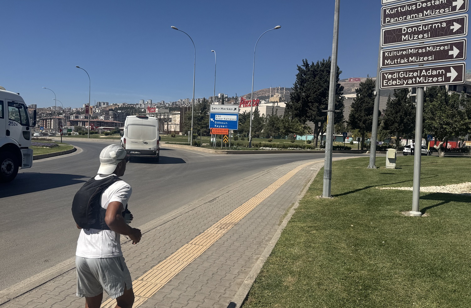 Koşan Gurbetçi (2)