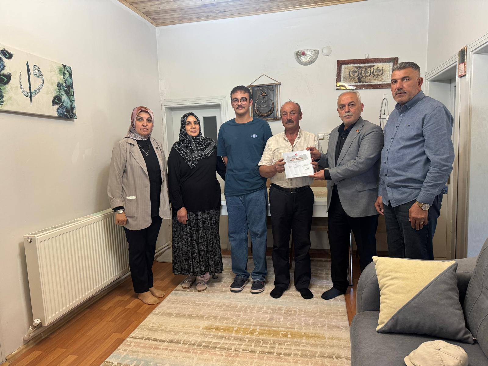 Mhp Afşin Teşkilatından Şehit Ailesine Anlamlı Ziyaret