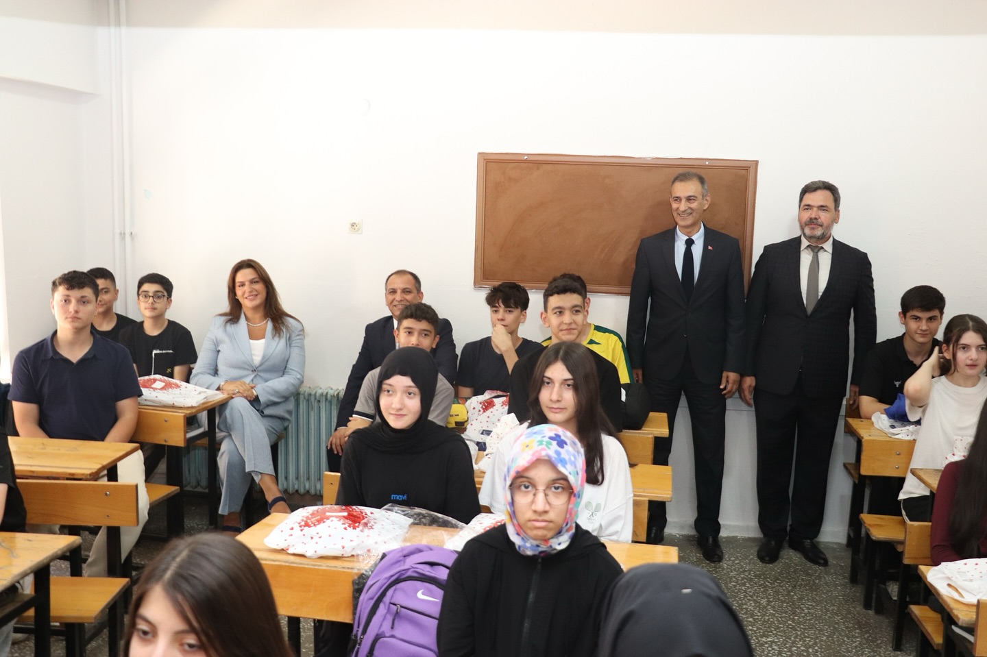 Nazlı Ceyhan Balduk Kurtul’dan Eğitime Destek Ziyareti2