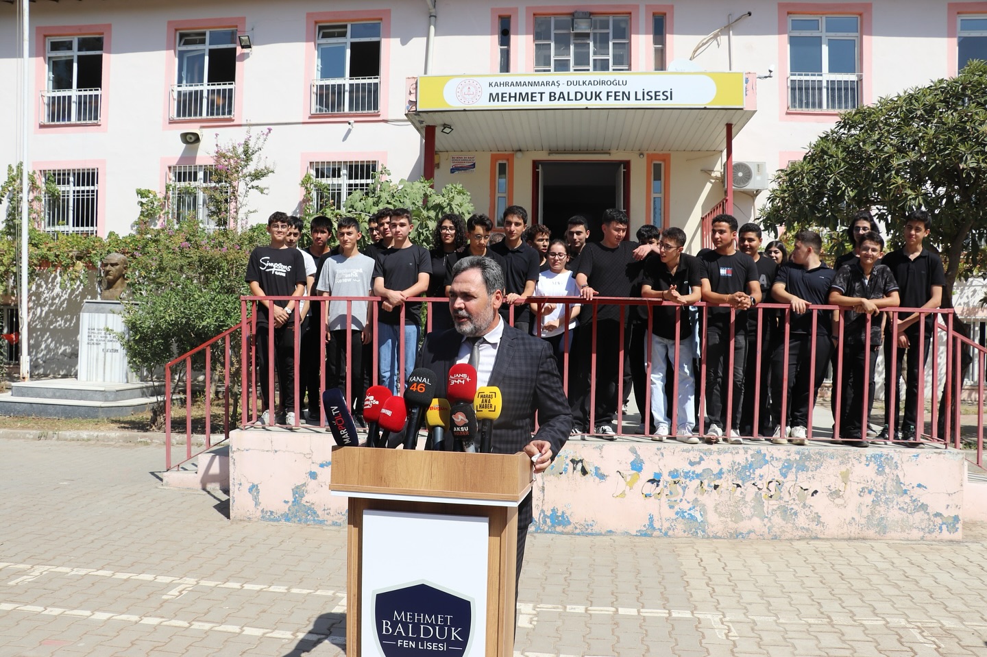 Nazlı Ceyhan Balduk Kurtul’dan Eğitime Destek Ziyareti4