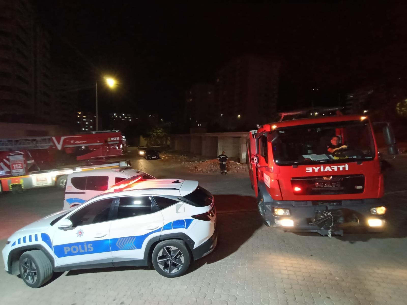 Ocağın Üstünde Unutulan Yemek Yangın Çıkardı (3)