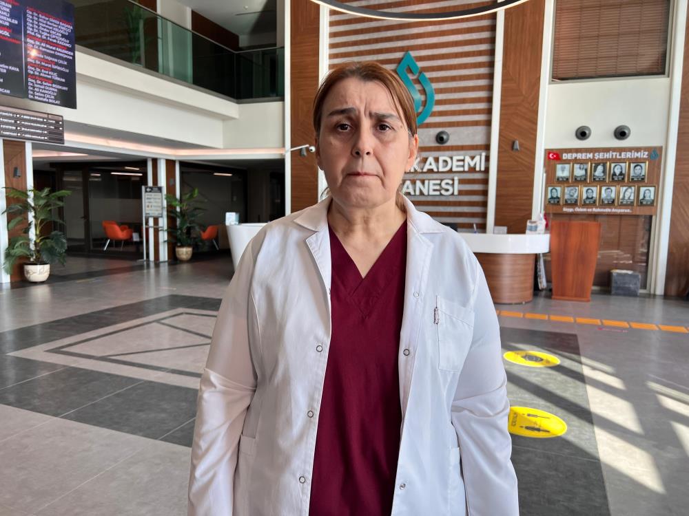 Operasyona Alınan Hastanın Karnından 'Dev Tümör' Çıktı