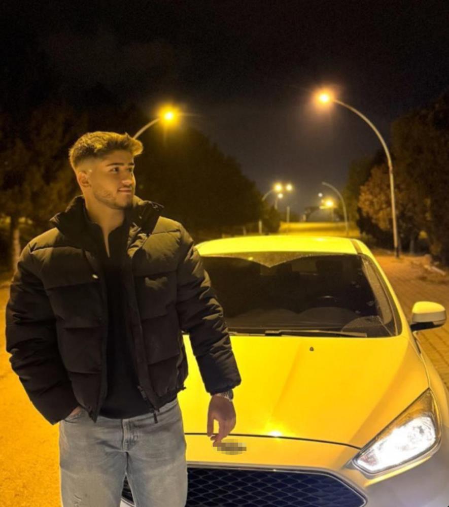 Otomobil Ile Motosiklet Çarpıştı 1 Ölü