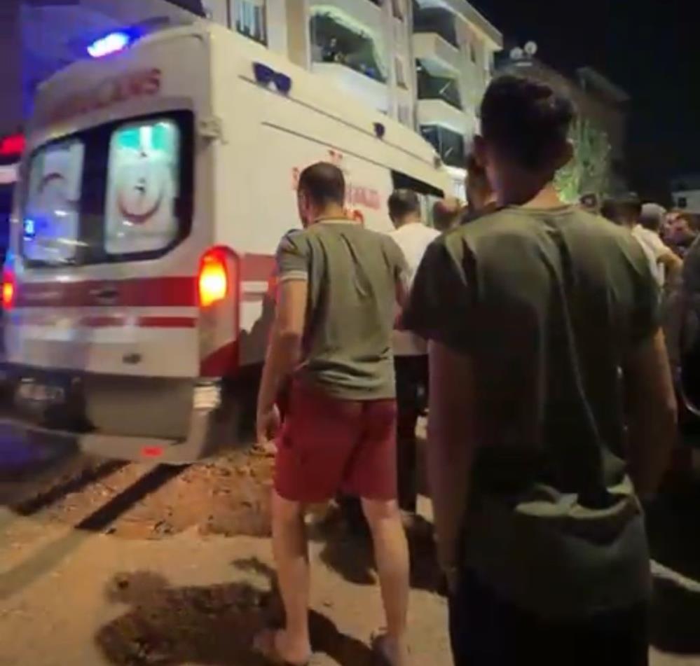Tartışma Bıçaklı Kavgaya Dönüştü 1 Ölü