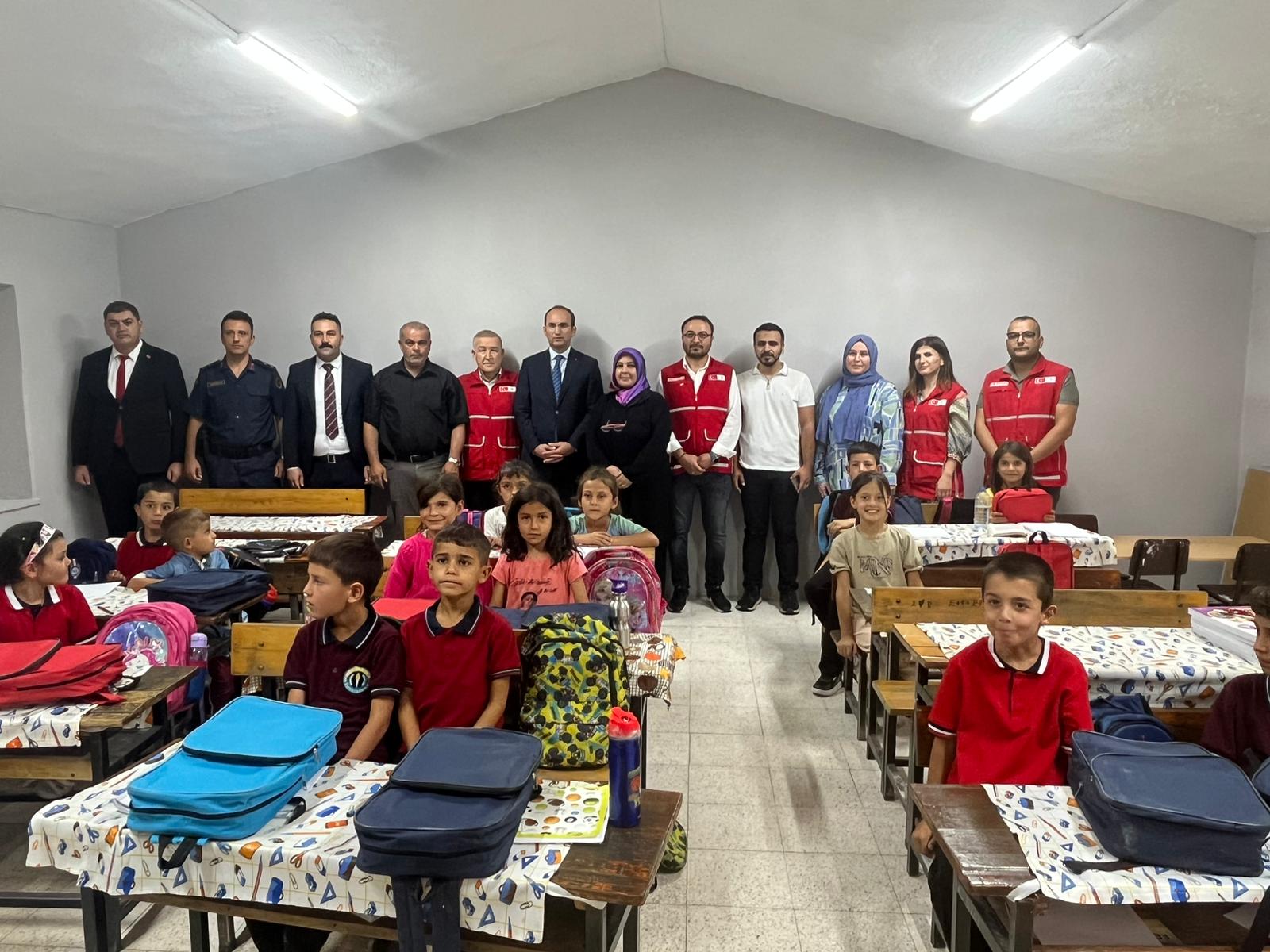 Türk Kızılay Afşin Şube Başkanlığı – Eğitime Umutla Destek (2)