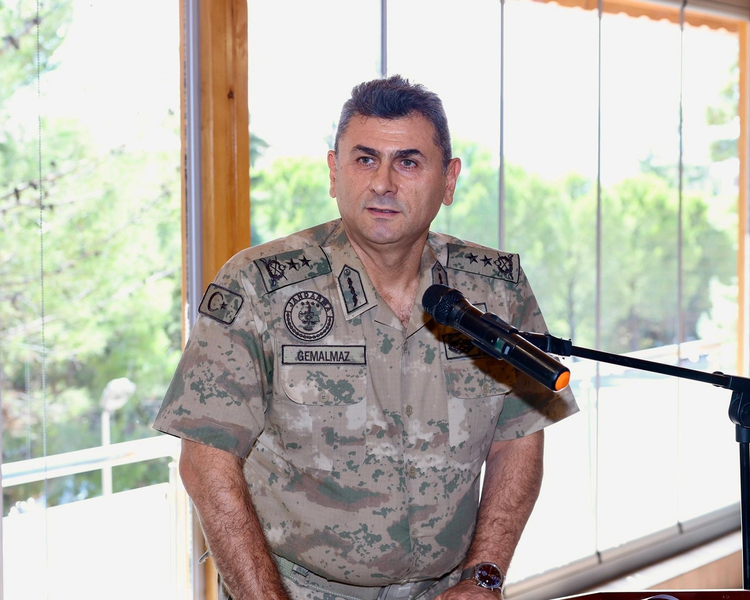 Vali Ünlüer, Jandarma Asayiş Vakfı Üyeleriyle Bir Araya Geldi (3)
