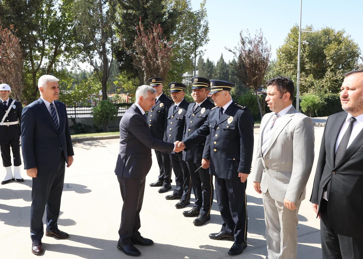 Vali Ünlüer’den İl Emniyet Müdürü Yiğit’e Hayırlı Olsun Ziyareti3