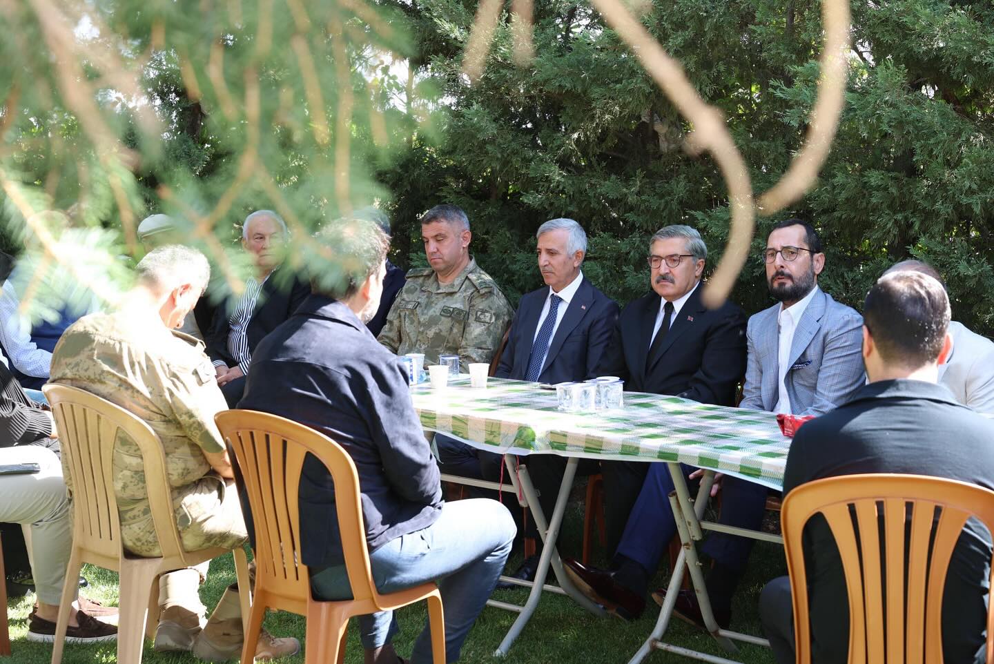 Vali Ünlüer'den Taziye Ziyareti