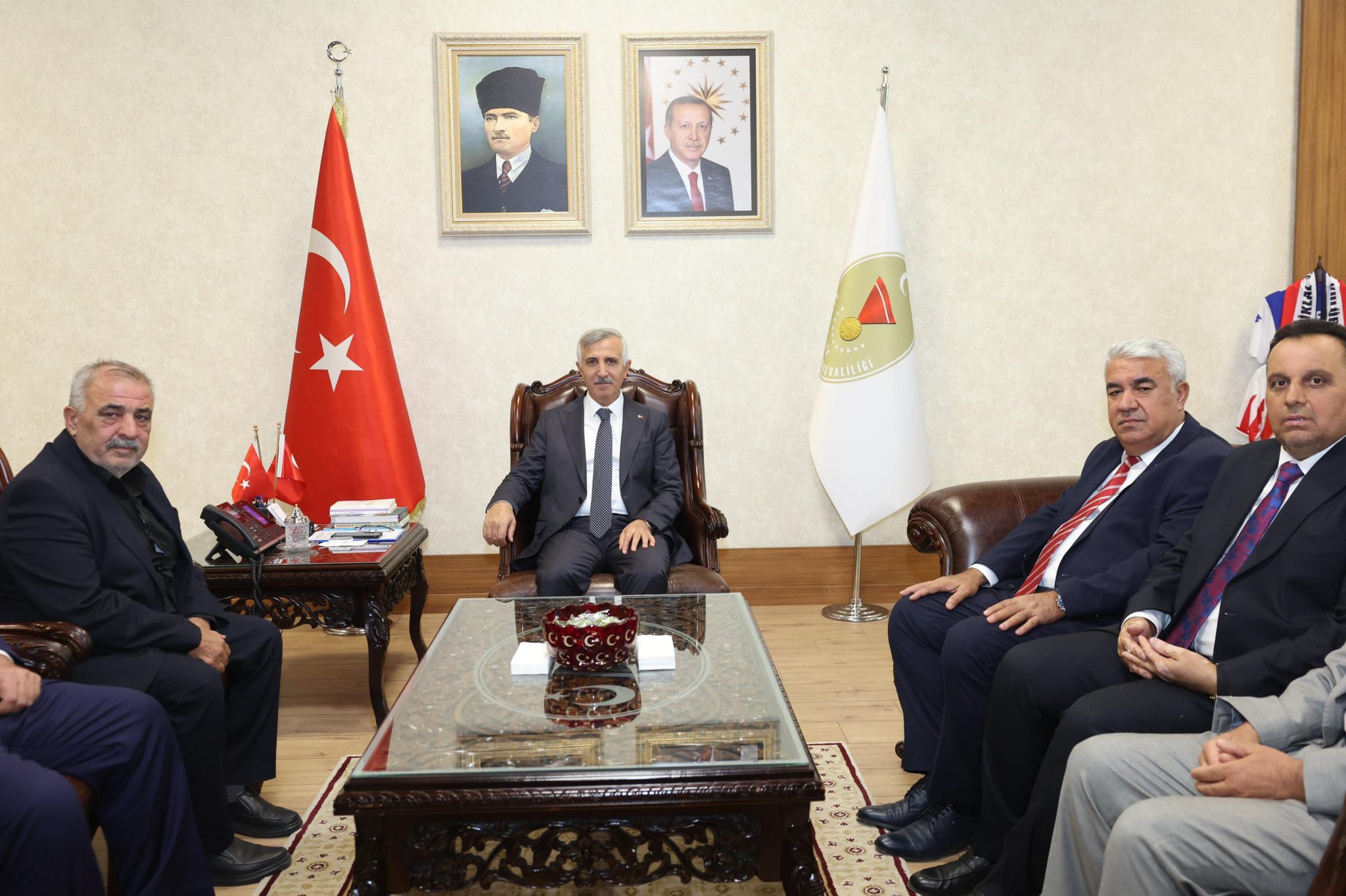 Vali Ünlüer’e Ahilik Kaftanı Giydirildi