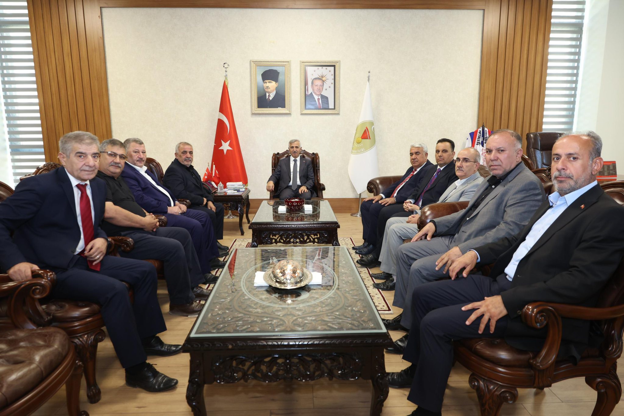 Vali Ünlüer’e Ahilik Kaftanı Giydirildi1