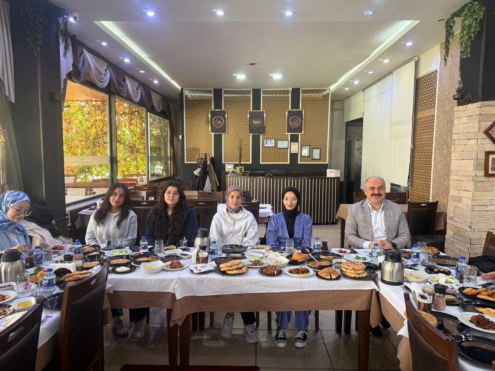 Afşinbey Eğitim Vakfı’ndan İlk Öğrenci Buluşması Omuz Omuza, Gönül Gönüle 4