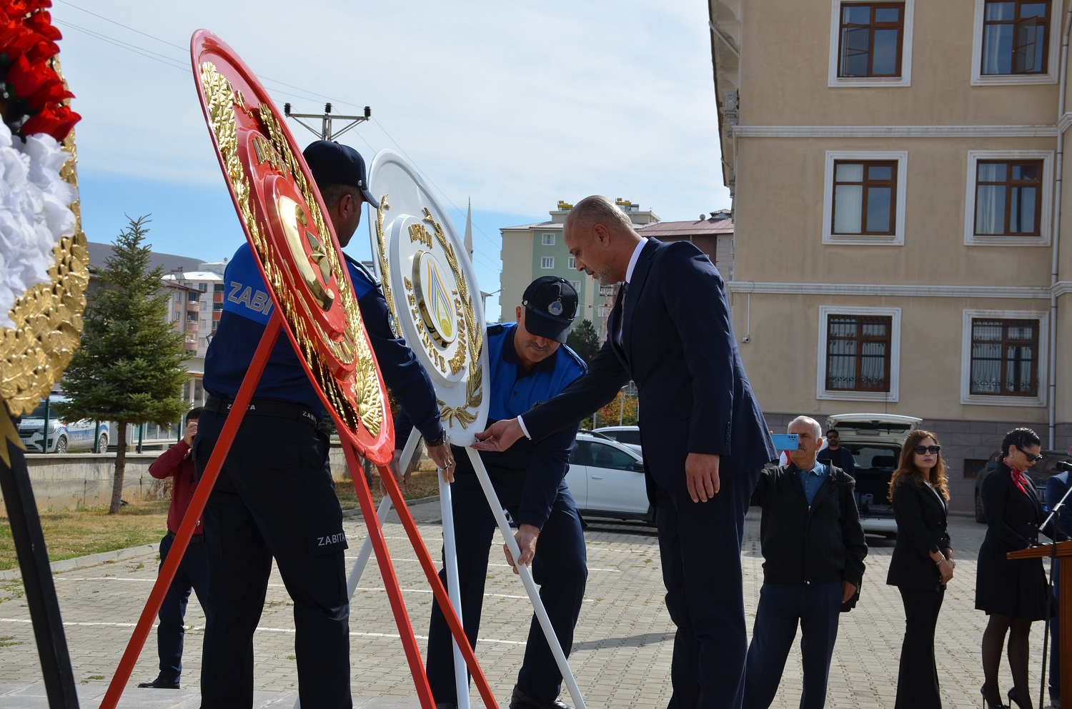 Afşin’de Çelenk Sunma Töreni Düzenlendi (2)-1