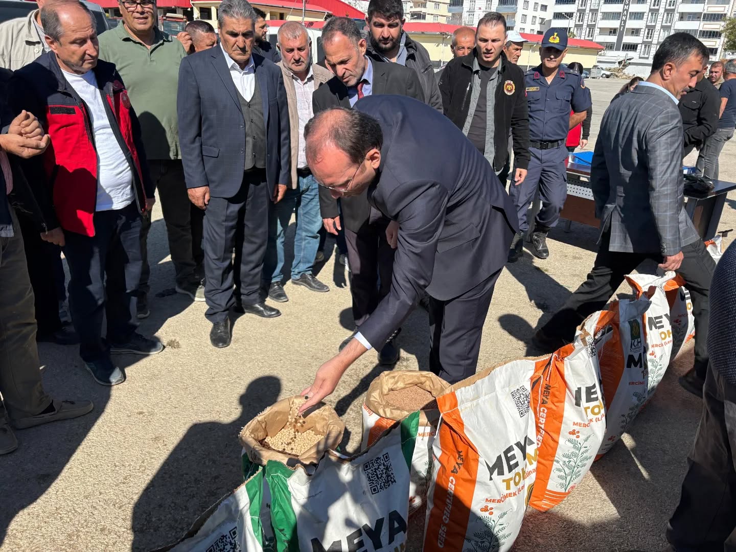 Afşin’de Çiftçilere %50 Hibeli Nohut Ve Mercimek Tohumu Dağıtıldı3