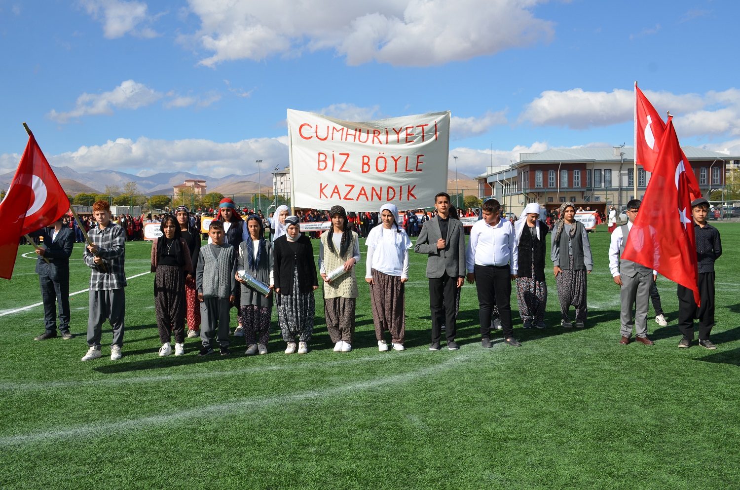 Afşin'de Cumhuriyetin 102.Yılı Çoşkuyla Kutlandı (48)