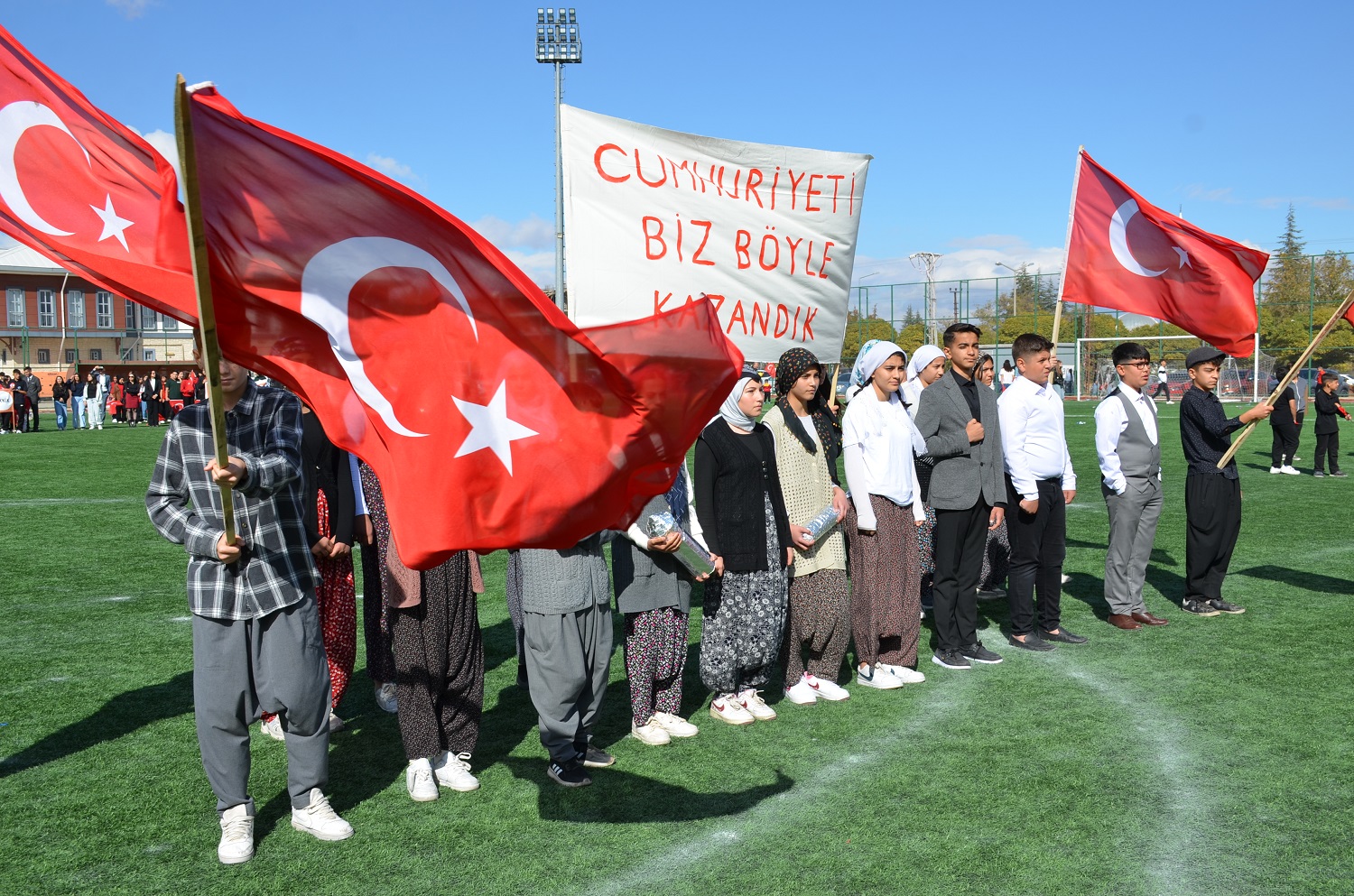 Afşin'de Cumhuriyetin 102.Yılı Çoşkuyla Kutlandı (51)