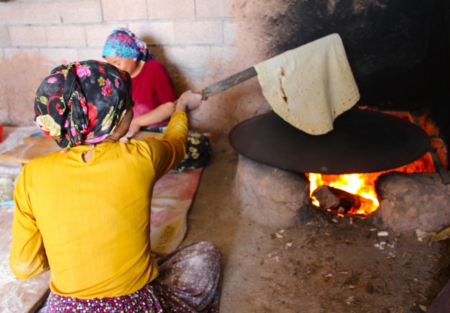 Afşin’de İmece Geleneğiyle Kış Hazırlığı Devam Ediyor (1)