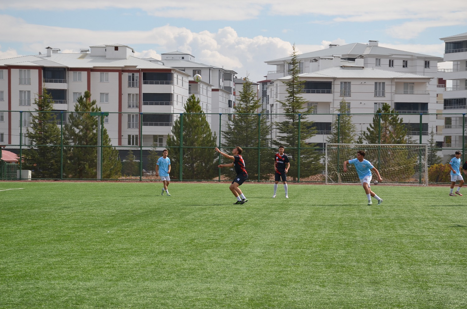 Afşin’de Liseler Arası Futbol Turnuvası Başladı (4)