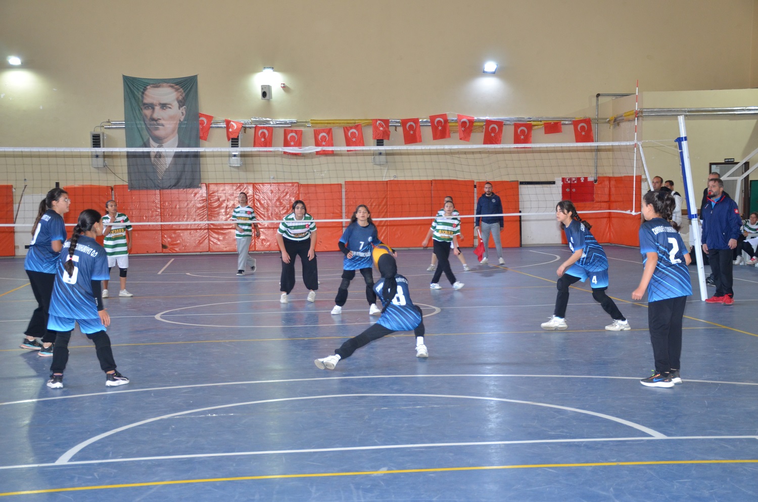 Afşin’de Okullar Arası Voleybol Turnuvası Başladı (9)