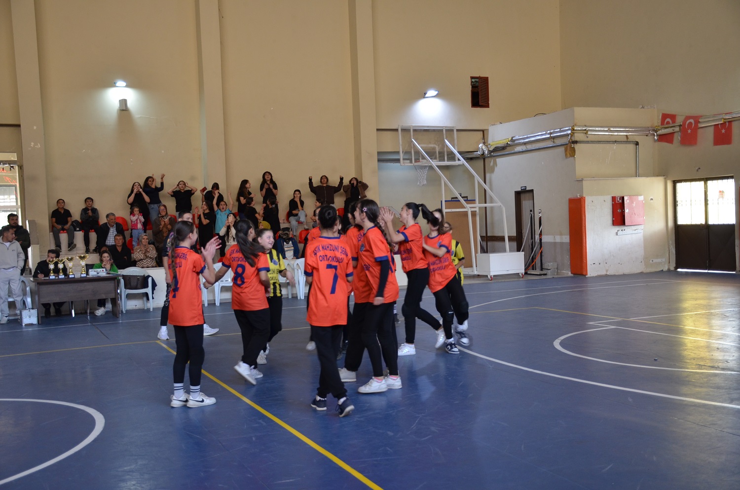 Afşin’de Yıldız Kızlar Voleybol Şampiyonu Mahzuni Şerif Ortaokulu (10)