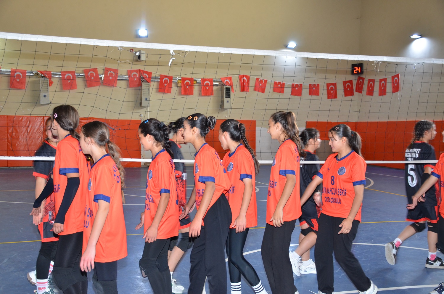 Afşin’de Yıldız Kızlar Voleybol Şampiyonu Mahzuni Şerif Ortaokulu (11)