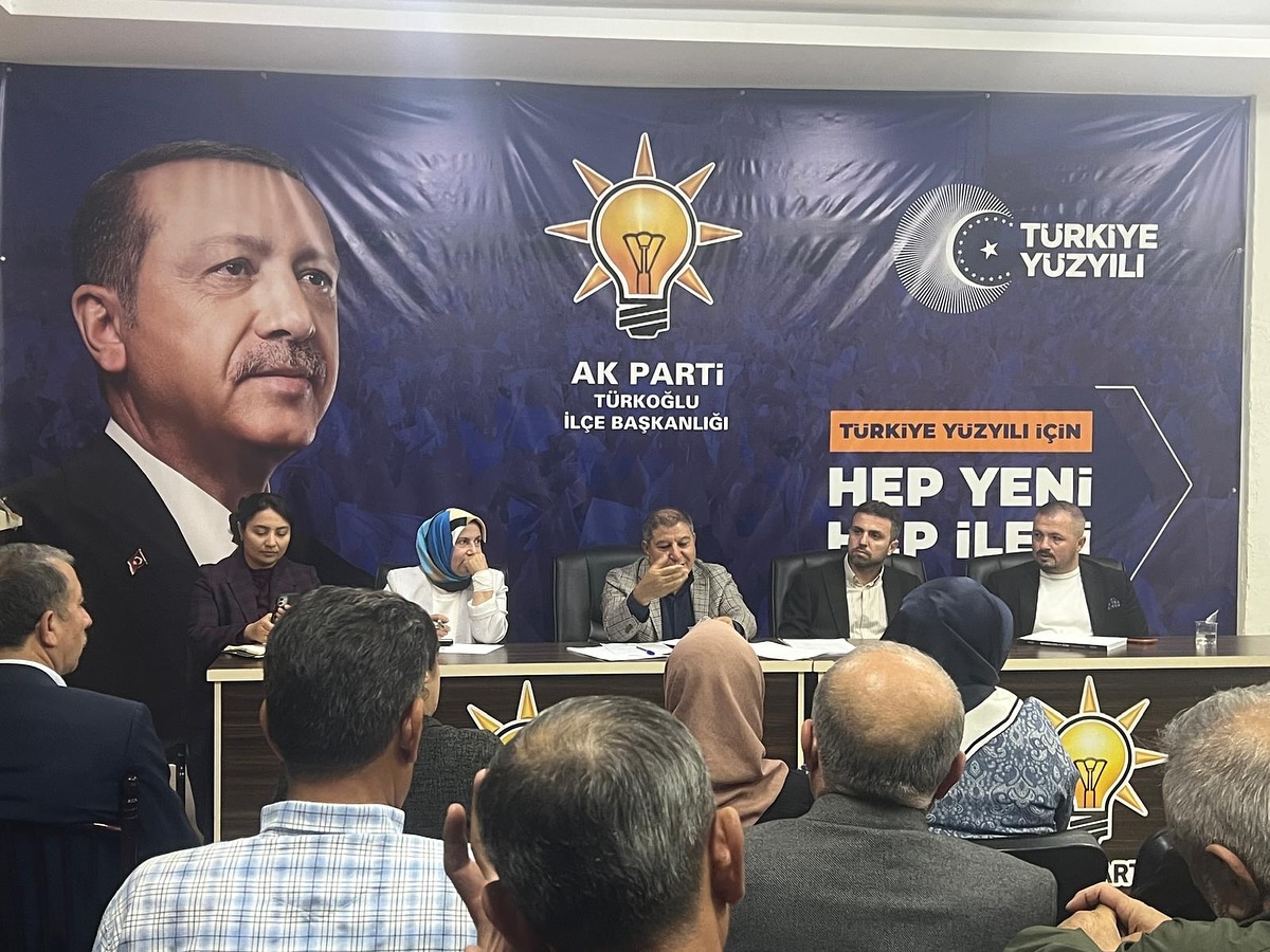 Ak Parti Türkoğlu İlçe Danışma Toplantısı Gerçekleştirildi (2)