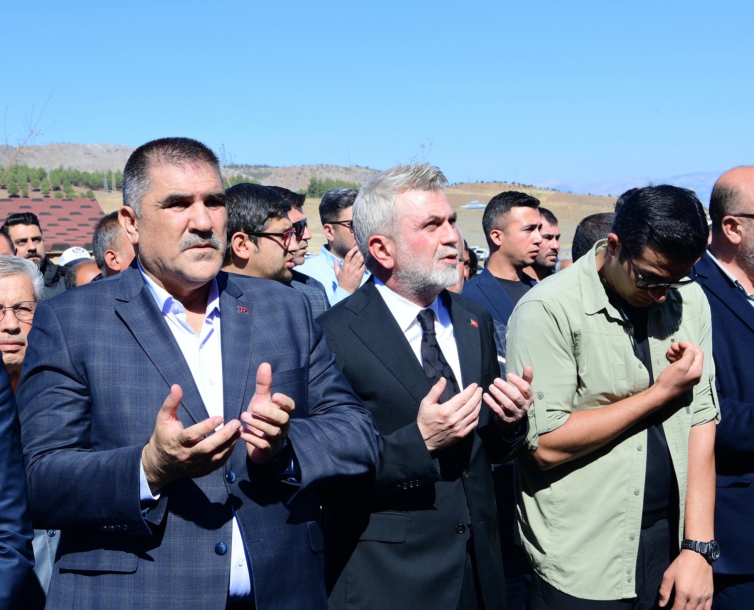 Başkan Görgel, Türkoğlu Belediye Başkanı Karaca’nın Acısını Paylaştı (3)