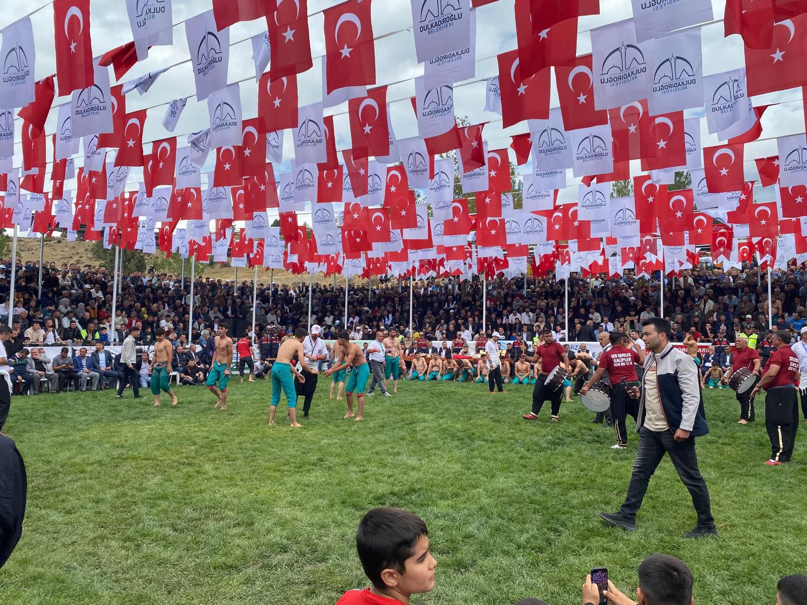 Başkan Kıraç, 14. Bertiz Baydemirli Kısa Şalvar Güreş Festivali’ne Katıldı2