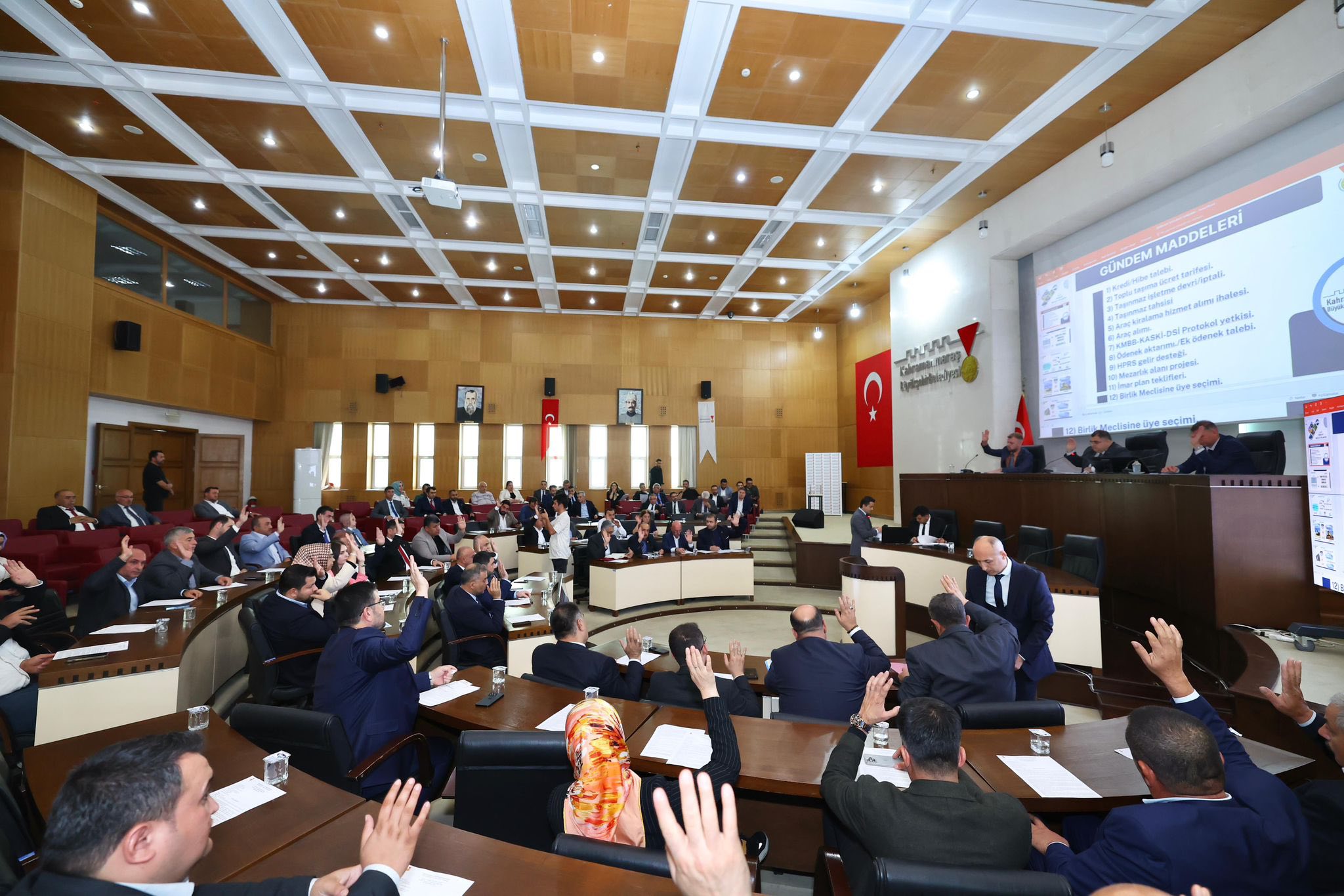 Başkan Kıraç, Büyükşehir Belediye Meclis Toplantısına Katıldı4