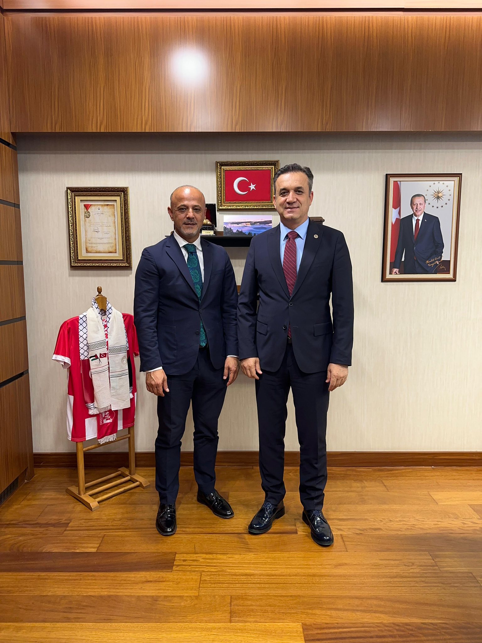 Başkan Kıraç, Meclis'te Ziyarette Bulundu1