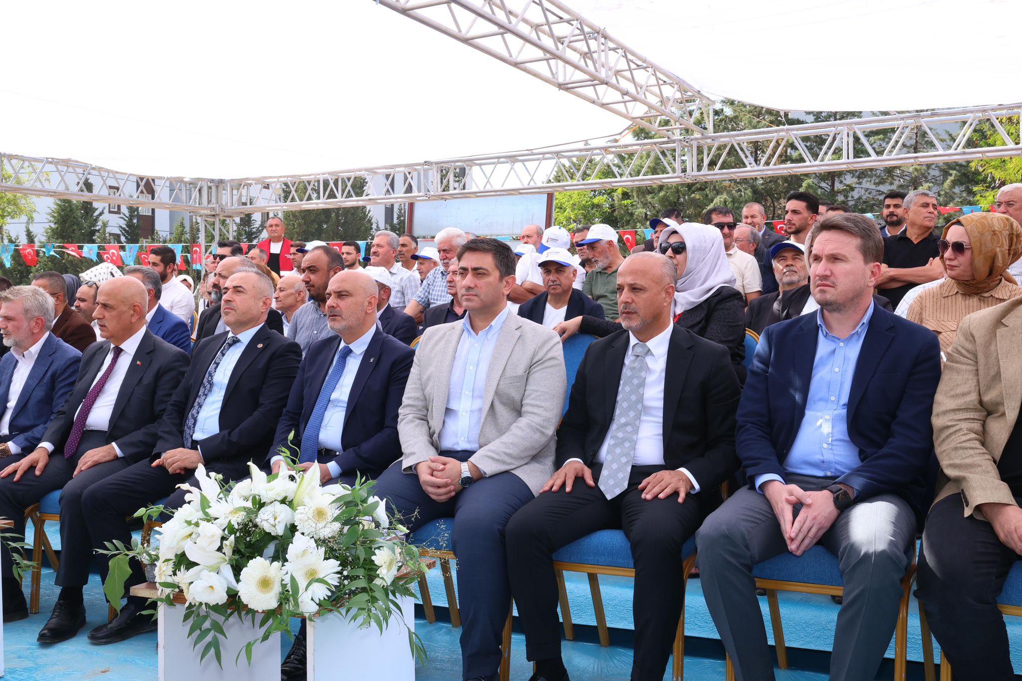 Başkan Kıraç, Onikişubat’taki Temel Atma Törenine Katıldı1