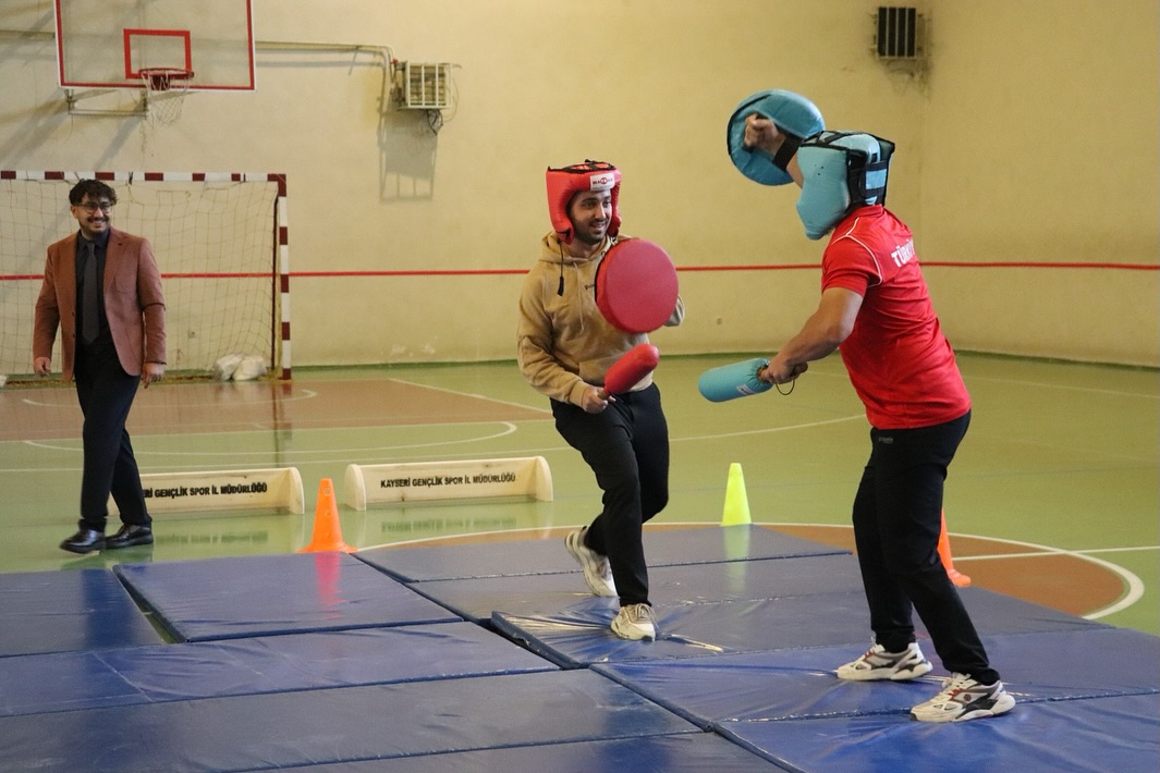 Beden Eğitimi Öğretmenlerine Geleneksel Ve Gelişmekte Olan Spor Dalları Tanıtıldı2