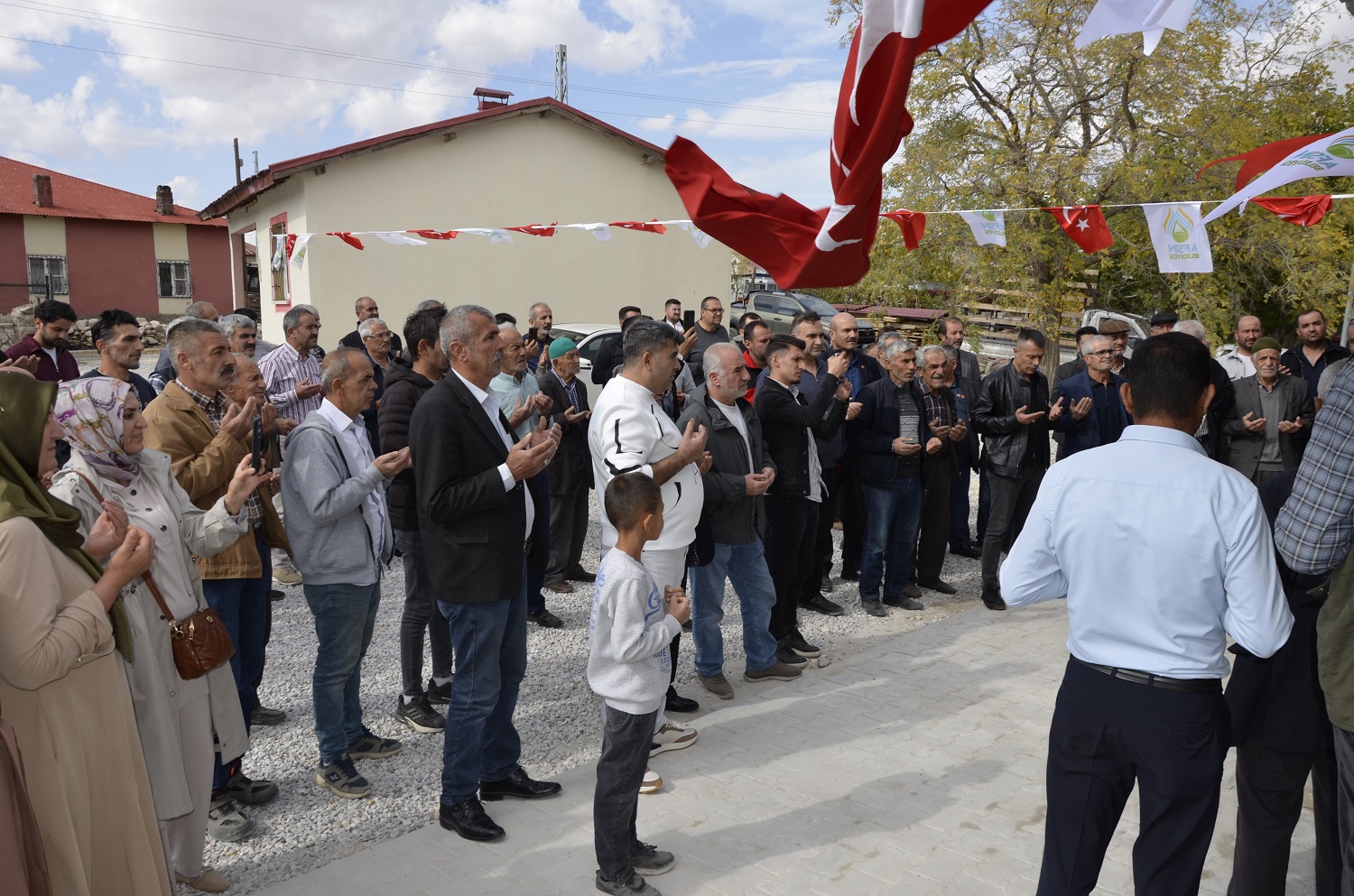 Büğet Mahallesi’nde Kadın Taziye Evi Ve İmam Lojmanı Açıldı (6)