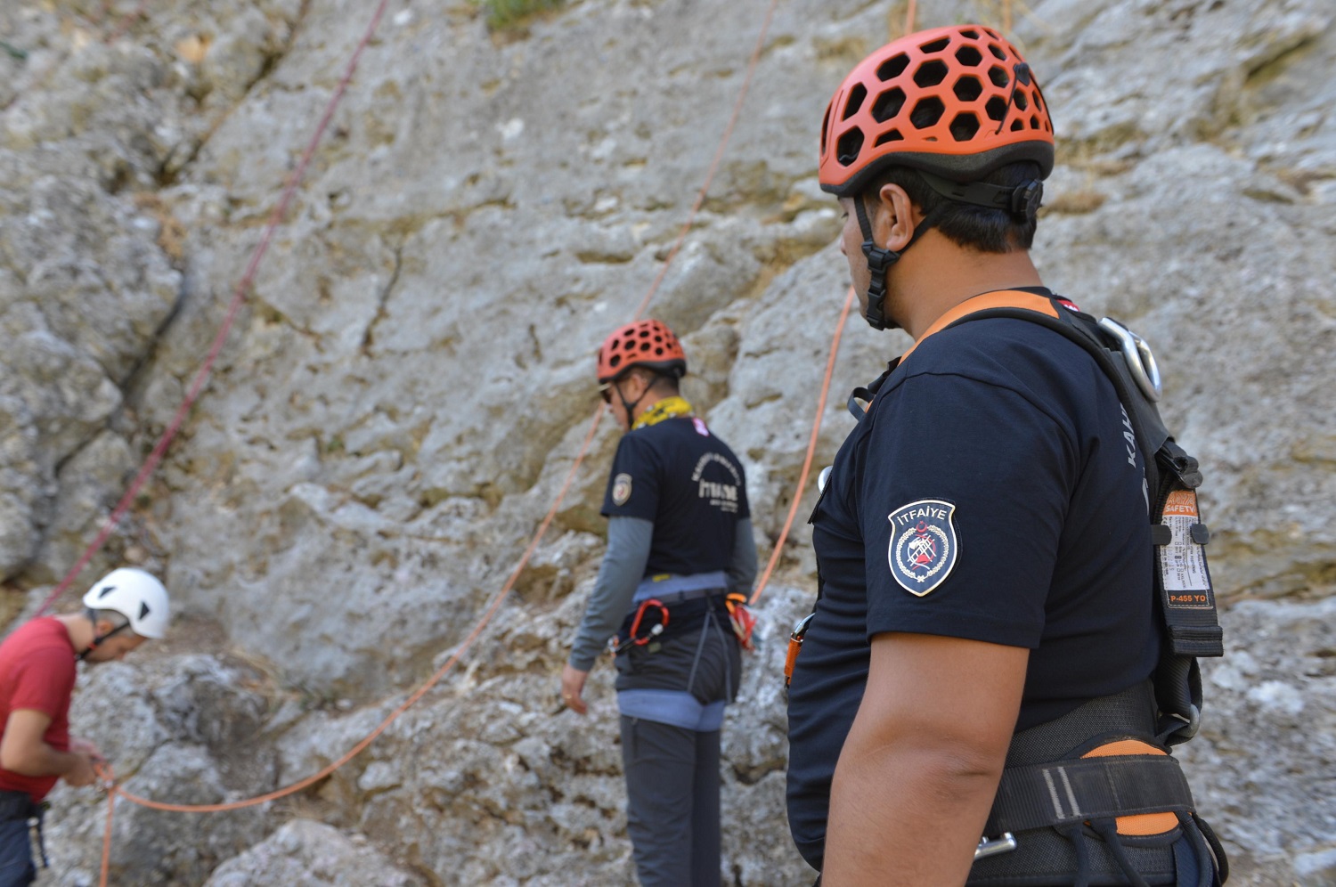 Büyükşehir İtfaiyesi’nden Dağcılık Ve Yüksekten Kurtarma Eğitimi (1)-1