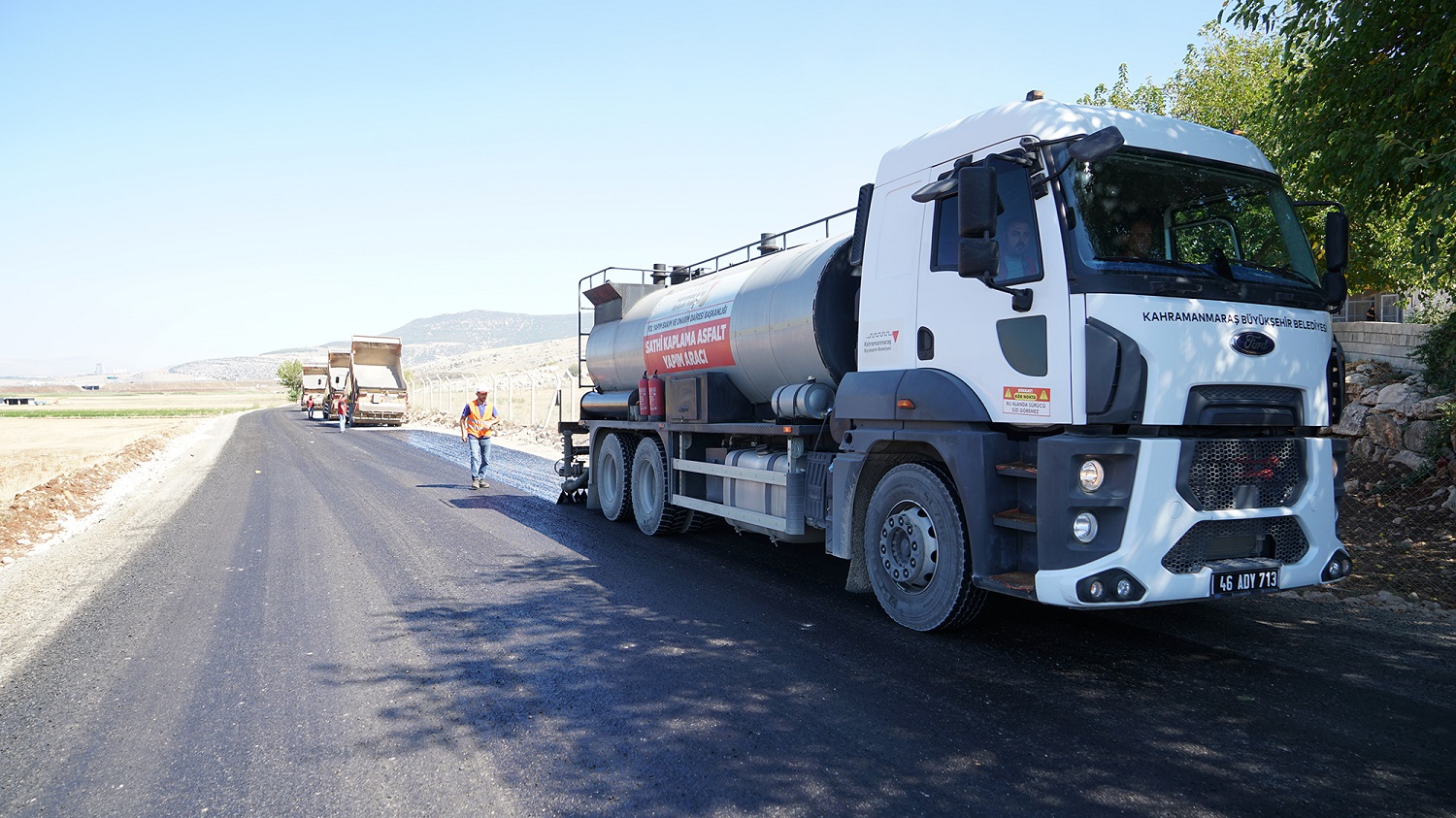 Büyükşehir, Pazarcık Kırsalında Ulaşım Standartlarını İyileştiriyor (2)