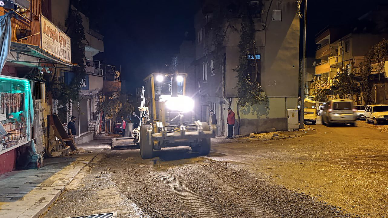 Büyükşehir’den Yağış Sonrası Gece Boyu Yoğun Mesai (2)